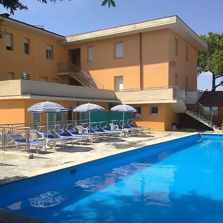 Hotel Trasimeno-2